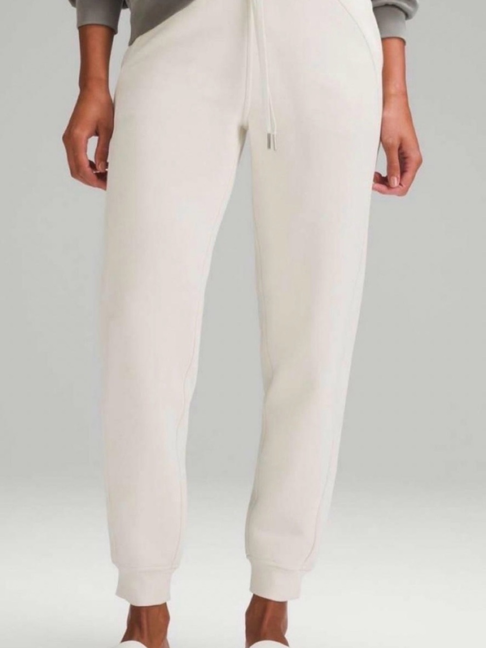 Lululemon scuba jogger - color bone